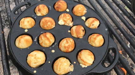 Æbleskiver på bål